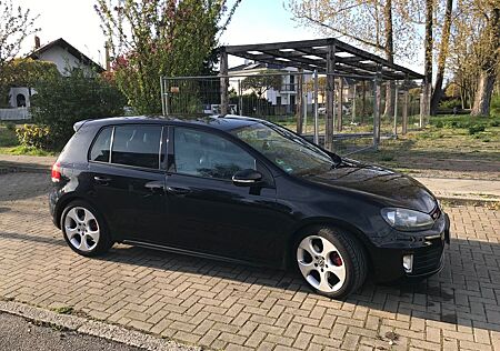 VW Golf Volkswagen 2.0 TSI GTI GTI