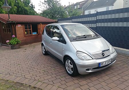 Mercedes-Benz A 160 AVANTGARDE **Schibedach/SHZ/TÜV neu**