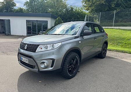Suzuki Vitara 1.6 Club 4x4 Offroad-Paket