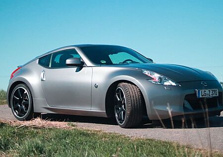 Nissan 370Z 3.7 PACK