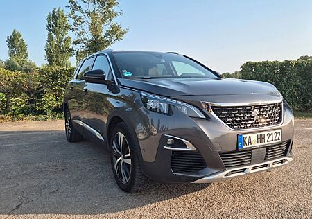 Peugeot 5008 Allure GT-Line PureTech 130 7Sitze AHK VOLL