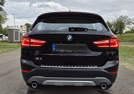 BMW X1 18d Garantie LED Navi Sitzh ParkA 8fach Eu6dT