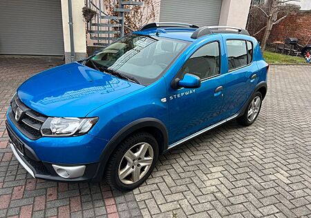 Dacia Sandero Stepway 1.5/Navi/Tempomat/1-Hand