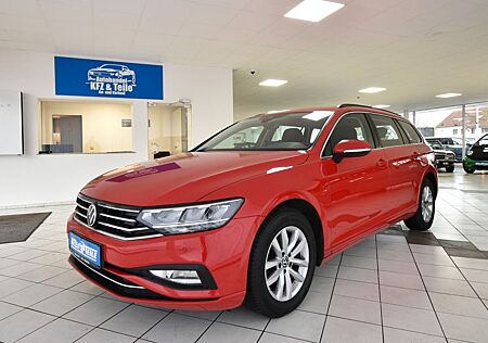 VW Passat Variant Volkswagen Business DSG Massage RFK Alu 1.Hd