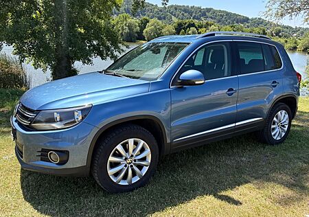 VW Tiguan Volkswagen Sport & Style 4Motion*STANDHEIZUNG*AHK