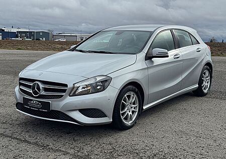 Mercedes-Benz A 180 BlueEff. *2.Hand,Sportsitze,Navi*