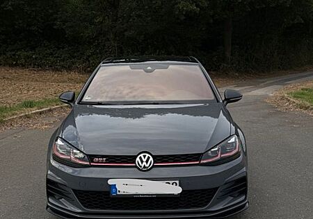 VW Golf Volkswagen 7 TCR GTI 2.0 DYNAUDIO/DCC/ACC/AKRAPOVIC/