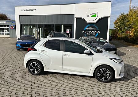Toyota Yaris 1.5-l-VVT-i Hybrid 116 CVT Team Deutschl