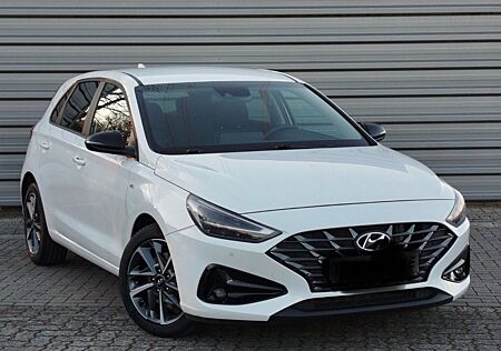 Hyundai i30 1.5 T-GDI Hybrid EDITION 30+ Fastback ED...