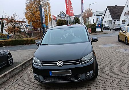 VW Touran Volkswagen 1.6 TDI Highline BlueMotion Technolog...
