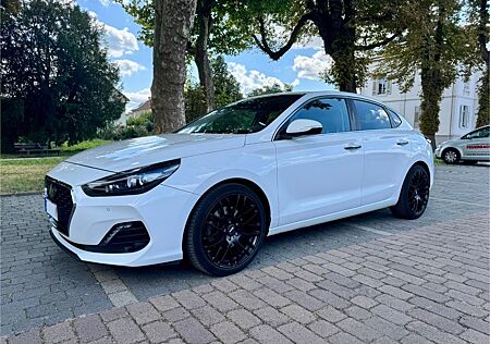 Hyundai i30 1.4 T-GDI Premium DCT Fastback Premium