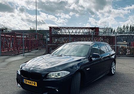 BMW 535d 5er Reihe xDrive Touring M-Paket 313PK