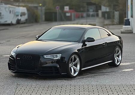 Audi RS5 4.2 FSI S tronic quattro -