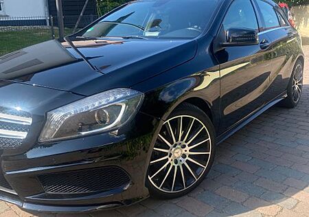 Mercedes-Benz A 200 CDI AMG Line AMG Line Sportausdtattung