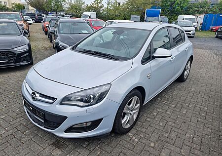 Opel Astra J Lim. 5-trg. Energy