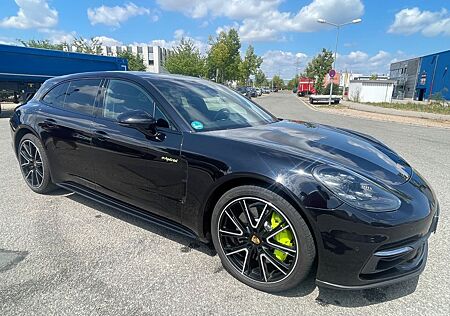 Porsche Panamera 4 E-Hybrid ST | Approved | Lift