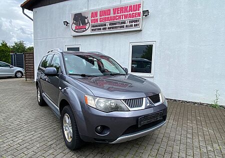 Mitsubishi Outlander 2.4 Inform Klimaautomatik