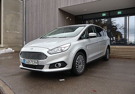 Ford S-Max Titanium/Kamera/AHK/Fordscheckheft
