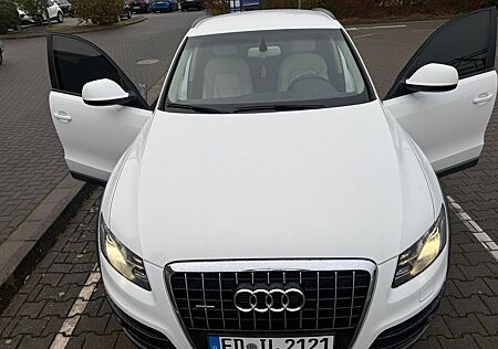 Audi Q5 3.0 TDI 176 kW quattro TÜV NEU