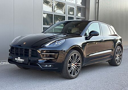 Porsche Macan Turbo Performance Paket