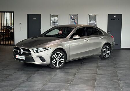 Mercedes-Benz A 250 A 250e Hybrid *Limo*DAB*Plug-In*Carplay*Keyless*