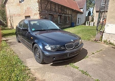 BMW 320i