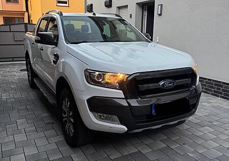 Ford Ranger Wildtrak 3.2 Service TÜV Neu