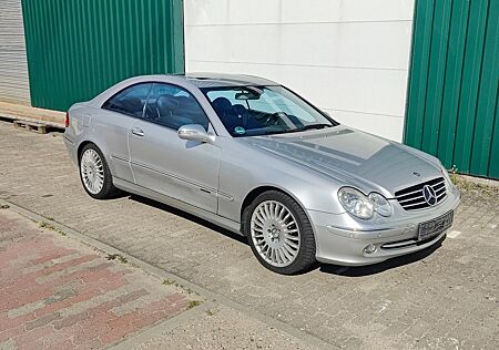 Mercedes-Benz CLK 320 AVANTGARDE Avantgarde