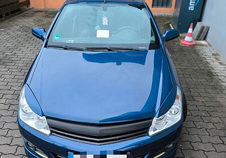 Opel Astra Cosmo 1.9 CDTI 110kW Cosmo