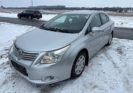 Toyota Avensis 1.6 SD MAN