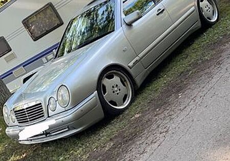 Mercedes-Benz E 50 AMG AMG
