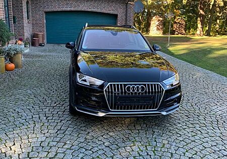 Audi A4 Allroad quattro/AUTOMATIK/AHK/XENON/1.HAND
