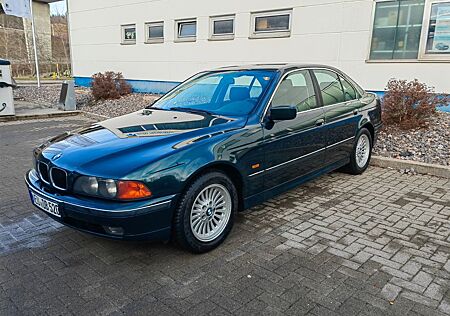 BMW 520i
