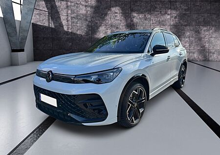 VW Tiguan Volkswagen 2.0 TDI DSG 4M R-Line VOLL Standheizung