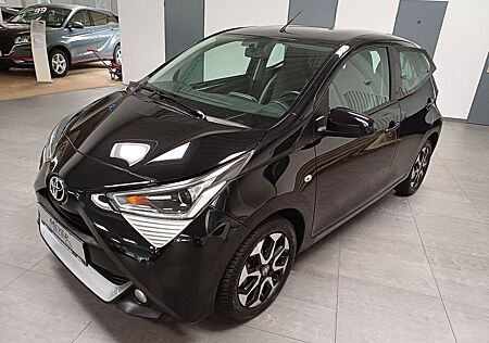 Toyota Aygo (X) Aygo 1.0 x-play club