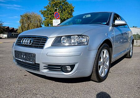 Audi A3 1.6 Attraction * Automatik