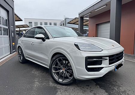 Porsche Cayenne 4.0 V8 GTS mit Leichtbau Sport Paket