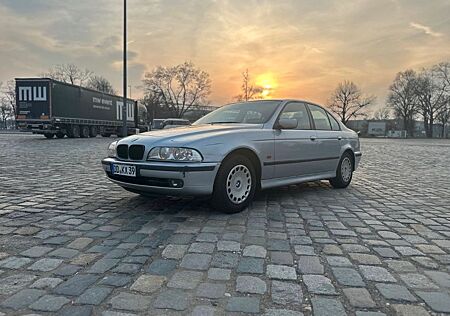 BMW 520i