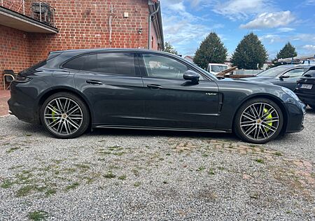 Porsche Panamera Sport Turismo Turbo S E-Hybrid