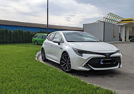 Toyota Corolla 2,0 Hybrid Lounge Lounge