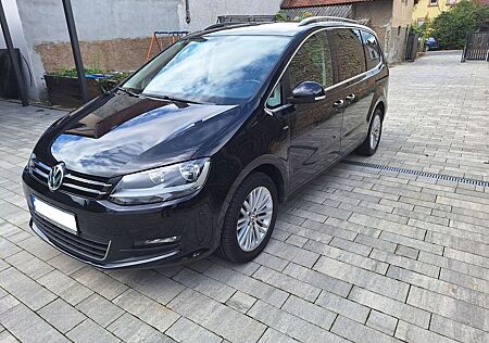 VW Sharan Volkswagen 1.4 TSI Vollausstattung