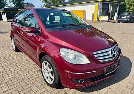Mercedes-Benz B 200 B -Klasse /AUTOMATIK/INSPEKTIONNEU