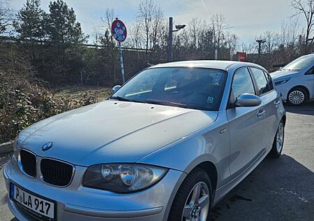BMW 118i *TÜV 01/26*Scheckheft*PDC*Allwetter*Alu