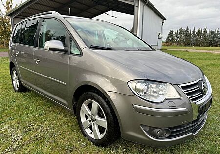 VW Touran Volkswagen Highline Automatik