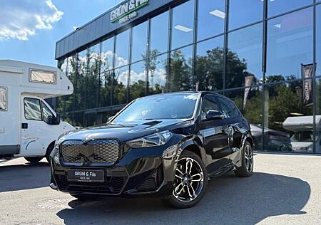 BMW iX1 xDrive30 M Sport