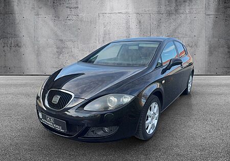 Seat Leon 1.6 Style/PDC/Tempomat/Xenon/Sitzheizung