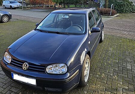 VW Golf Volkswagen 4 -Zuverlässigerin Klassiker- 2 Jahre TÜV