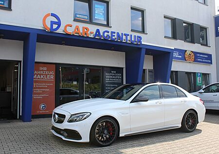 Mercedes-Benz C 63 AMG C 63s AMG*Carbon Int. Ext.* HeadUp*Schalen Sitze