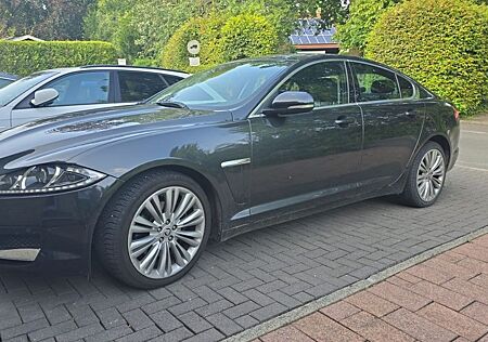 Jaguar XF 2.2 Diesel Autom. Nav Leder Xenon PDC GRA