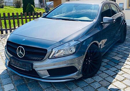 Mercedes-Benz A 180 AMG Line AMG Line